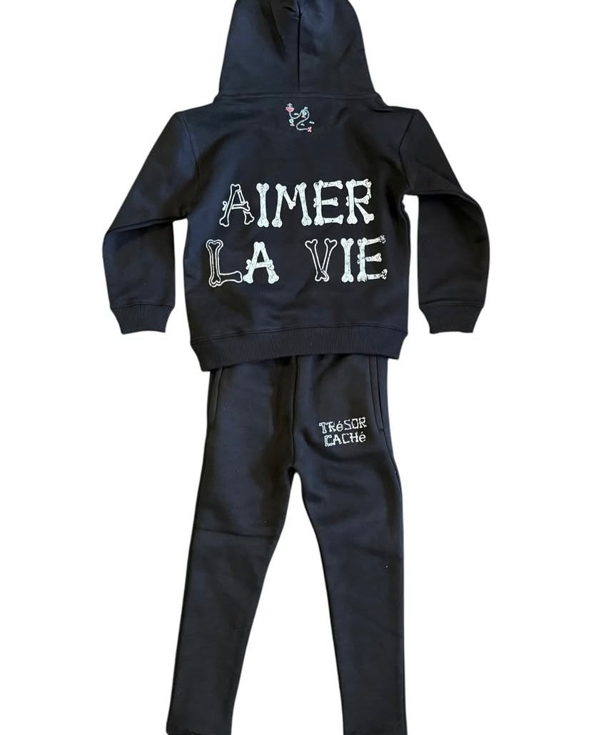 Kids pullover sweatsuit