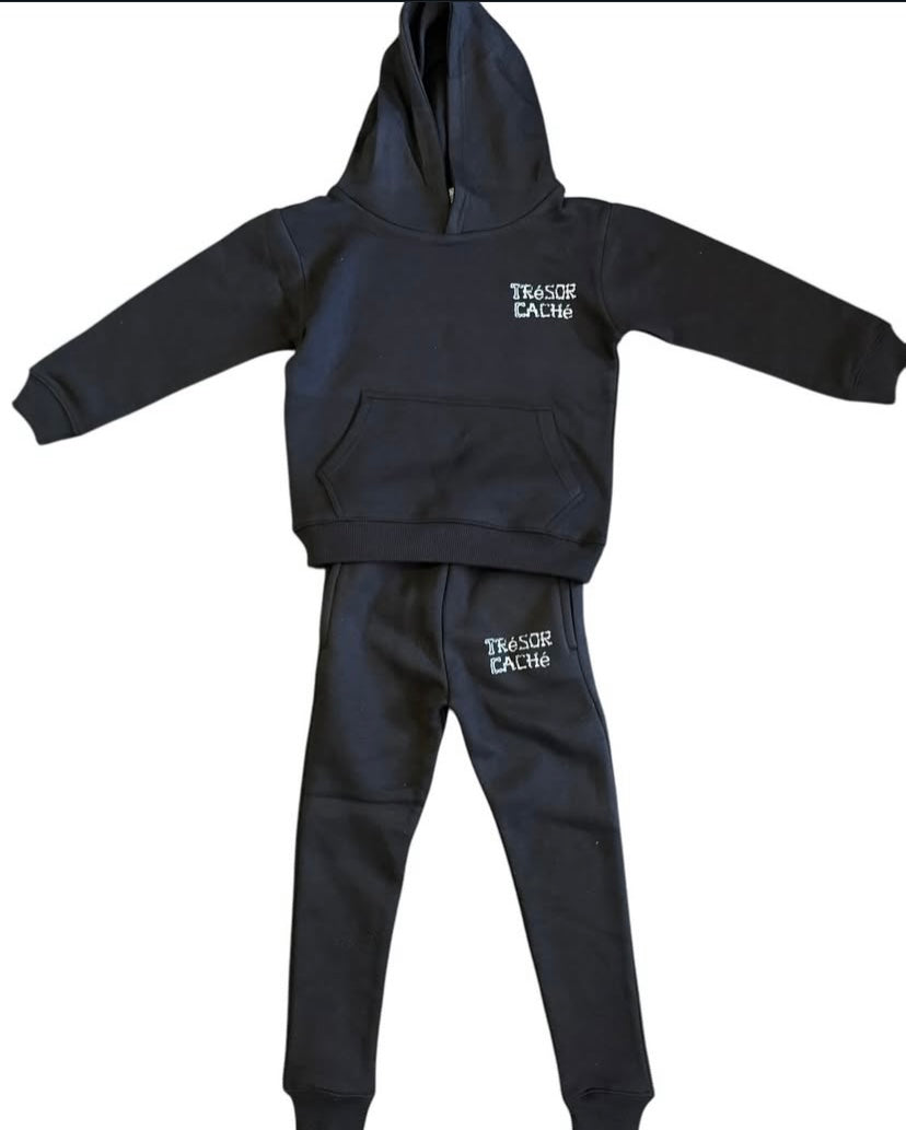 Kids pullover sweatsuit